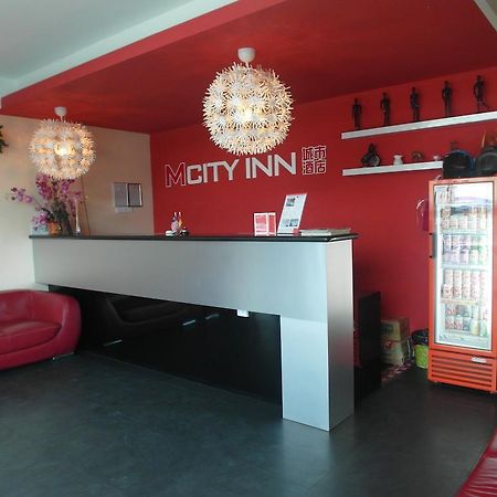 Mcity Inn Miri Buitenkant foto